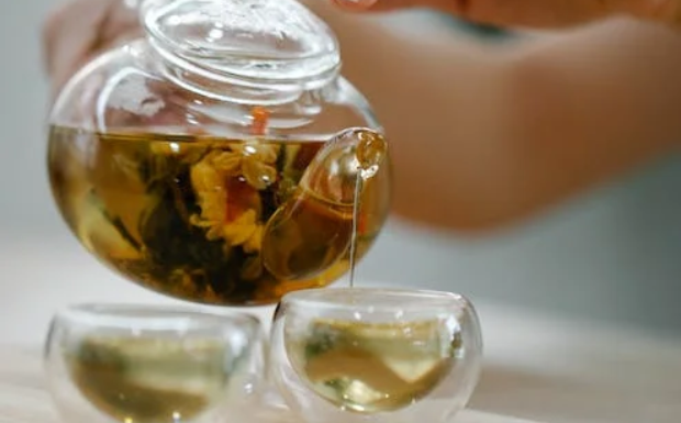 金银花茶的功效与作用.png 金银花茶的功效与作用.png