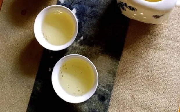 古丈毛尖绿茶的保质期.jpg 古丈毛尖绿茶的保质期.jpg
