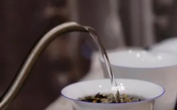 天山绿茶多少钱一斤.jpg 天山绿茶多少钱一斤.jpg