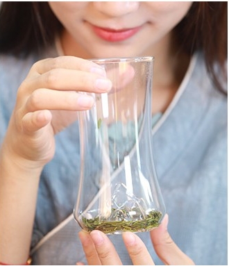 浦江雀舌的冲泡方法2.jpg