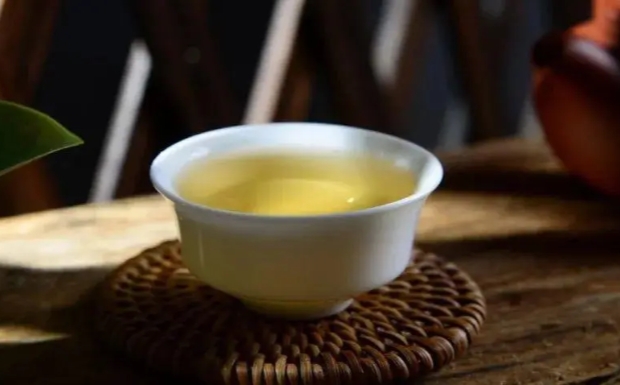 长期饮用香山翠峰茶对身体有哪些好处.jpg 长期饮用香山翠峰茶对身体有哪些好处.jpg