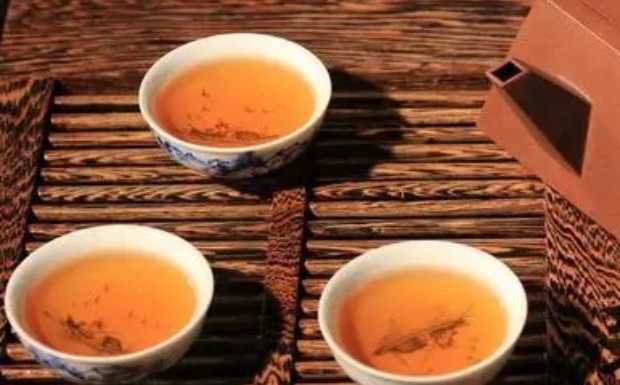 宁强雀舌茶的制作过程.jpg 宁强雀舌茶的制作过程.jpg
