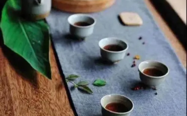 开化龙顶茶的冲泡方法1.jpg 开化龙顶茶的冲泡方法1.jpg