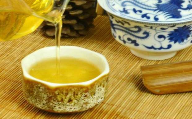 饮用人参乌龙茶的功效与禁忌有哪些.png 饮用人参乌龙茶的功效与禁忌有哪些.png