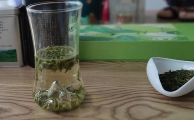 南郑汉水银梭茶的口感如何.jpg 南郑汉水银梭茶的口感如何.jpg