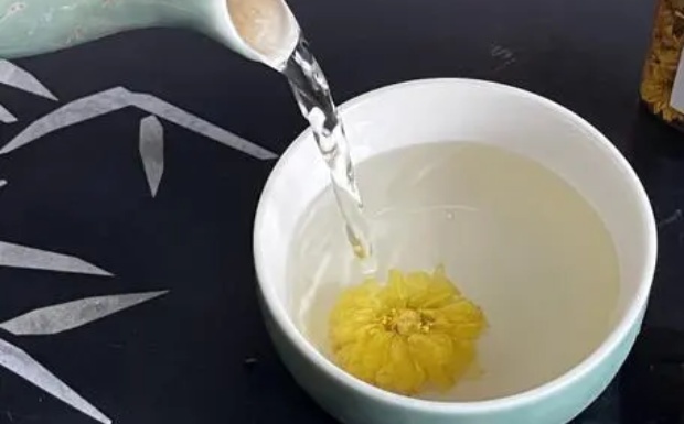 老白茶是寒性还是温性.jpg 老白茶是寒性还是温性.jpg