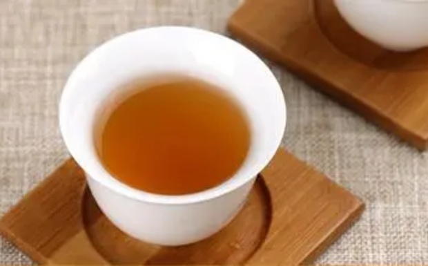 君山银针的外形特点.jpg