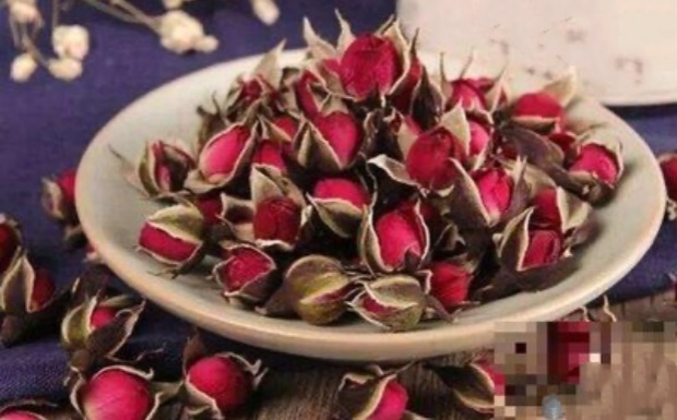 金边玫瑰花茶比平阴玫瑰的效果哪个好.jpg 金边玫瑰花茶比平阴玫瑰的效果哪个好.jpg