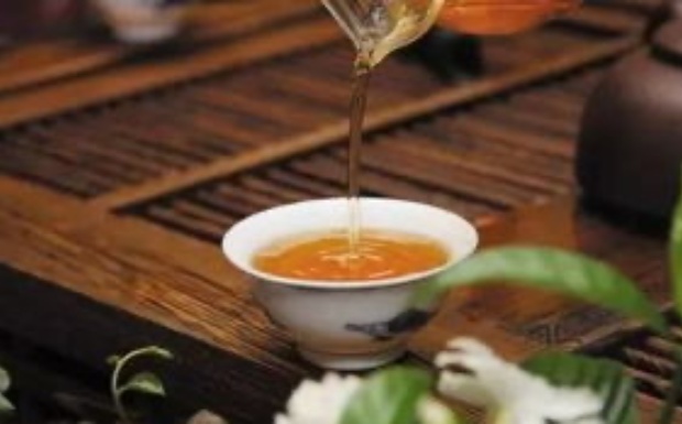 信阳红茶是乌龙茶吗.jpg