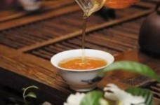 信阳红茶是乌龙茶吗