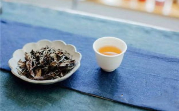 老白茶是凉性的吗.jpg