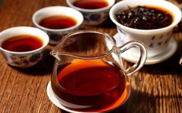 普洱茶生茶好还是熟茶好.jpg