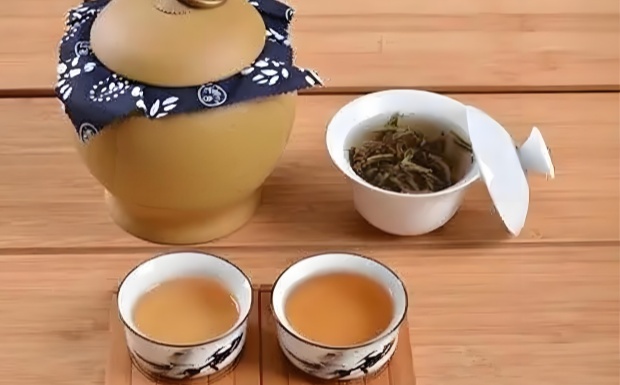 月光白到底是白茶还是生普.jpg 月光白到底是白茶还是生普.jpg